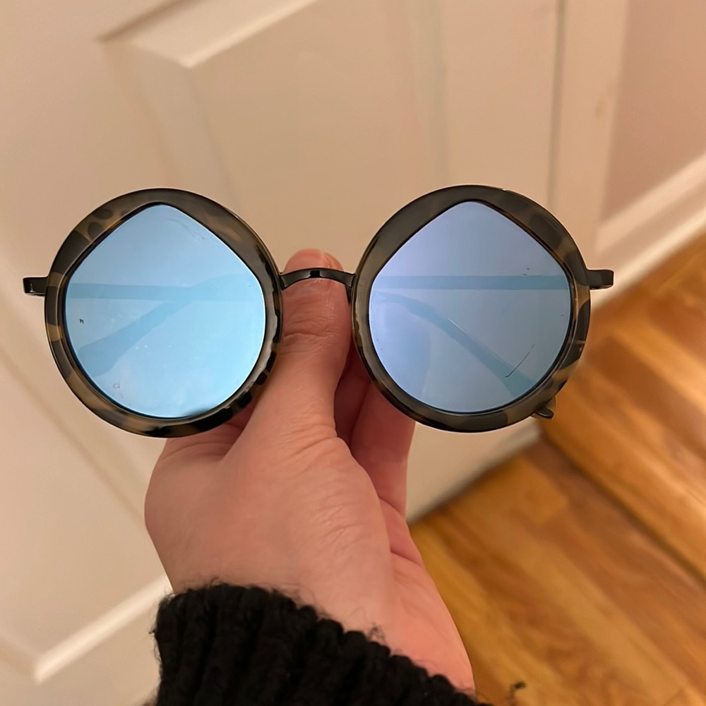 Le Specs Round Sunglasses